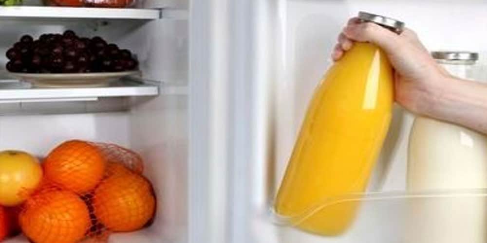 سریع ترین راه از بین بردن بوی بد یخچال
